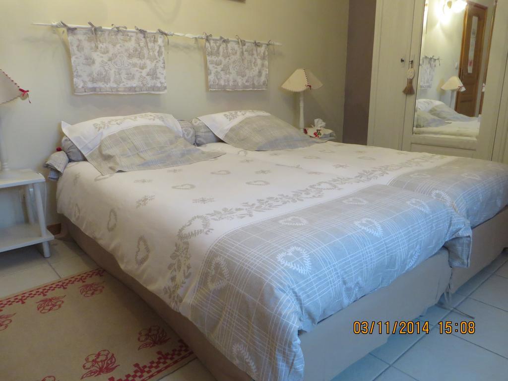 Chambres D'Hotes Au Temps Des Cerises Jumièges Cameră foto