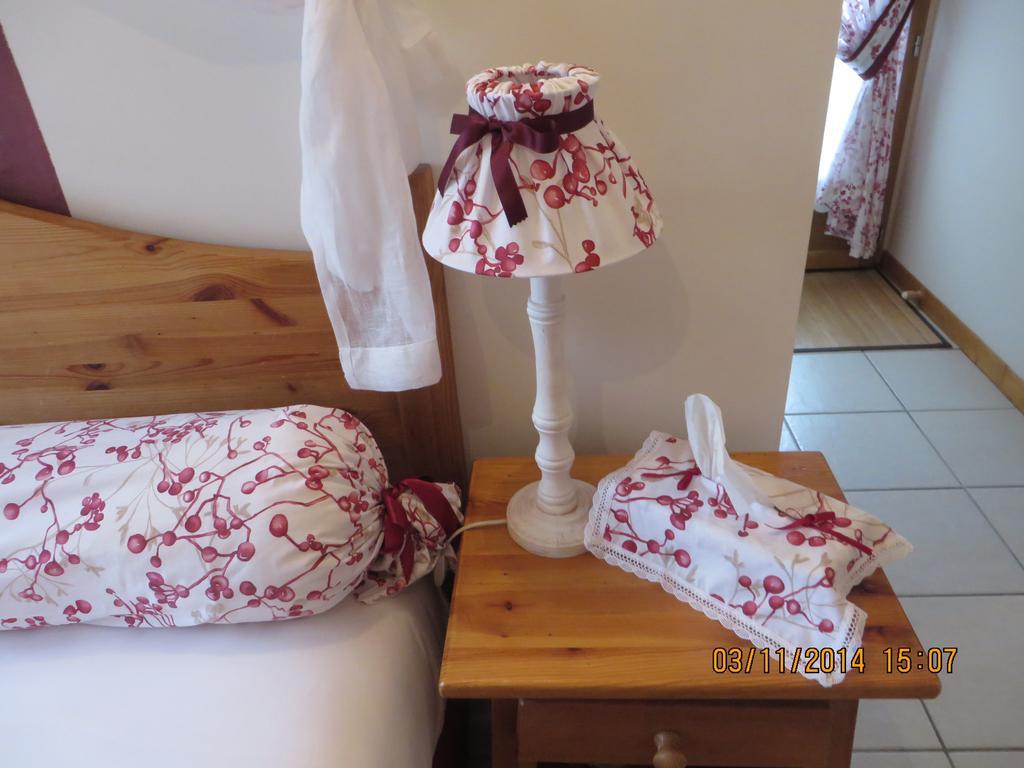 Chambres D'Hotes Au Temps Des Cerises Jumièges Cameră foto
