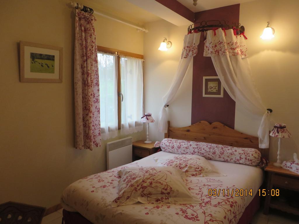 Chambres D'Hotes Au Temps Des Cerises Jumièges Cameră foto