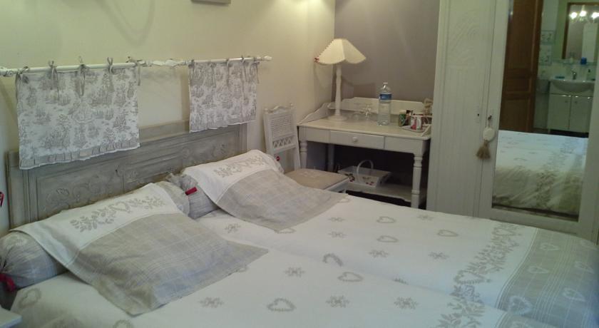 Chambres D'Hotes Au Temps Des Cerises Jumièges Cameră foto