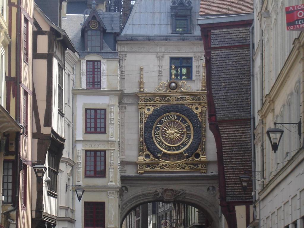 Chambres D'Hotes Au Temps Des Cerises Jumièges Exterior foto